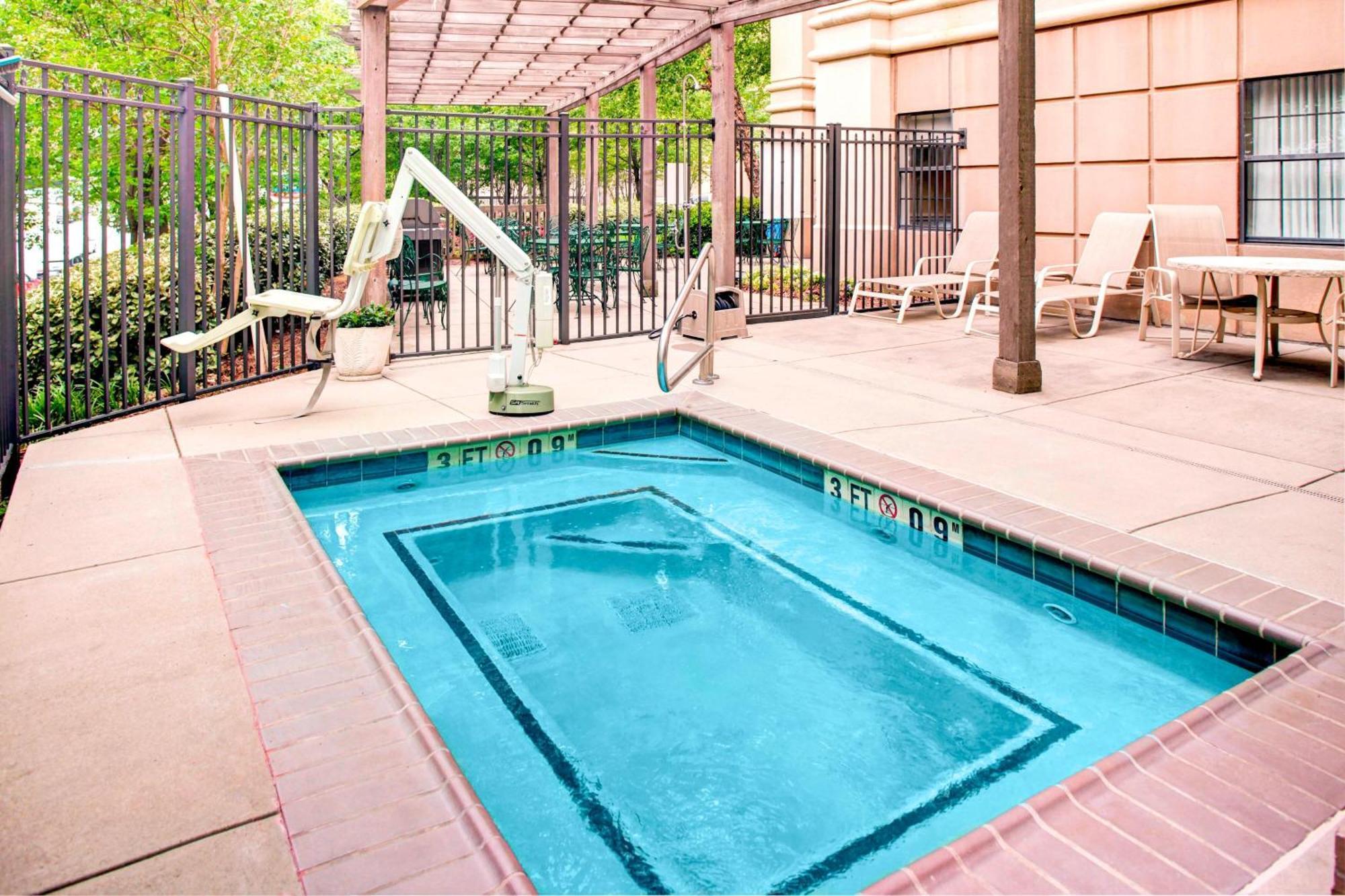 Towneplace Suites Atlanta Buckhead Luaran gambar